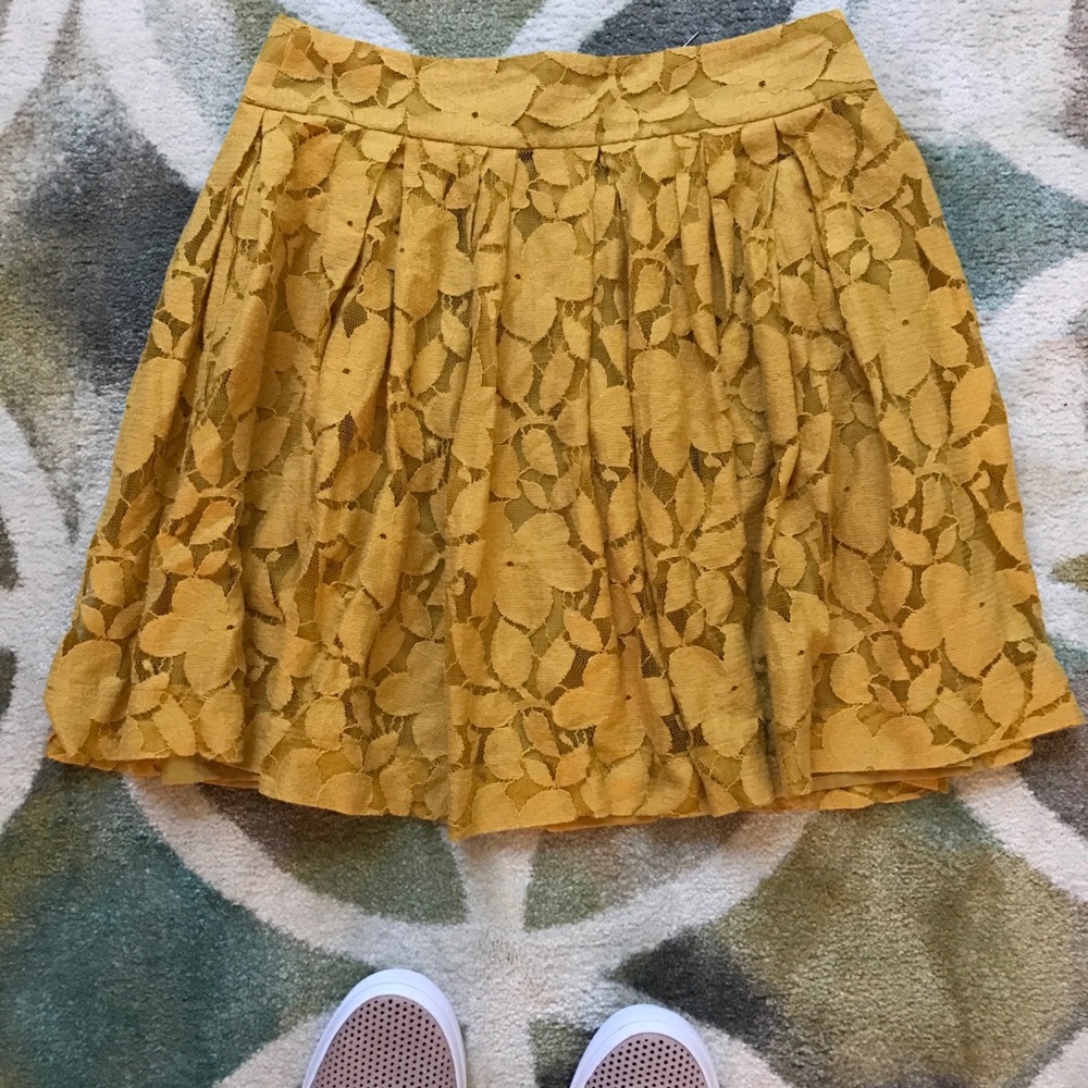 Cute skirt, work to happy hour!